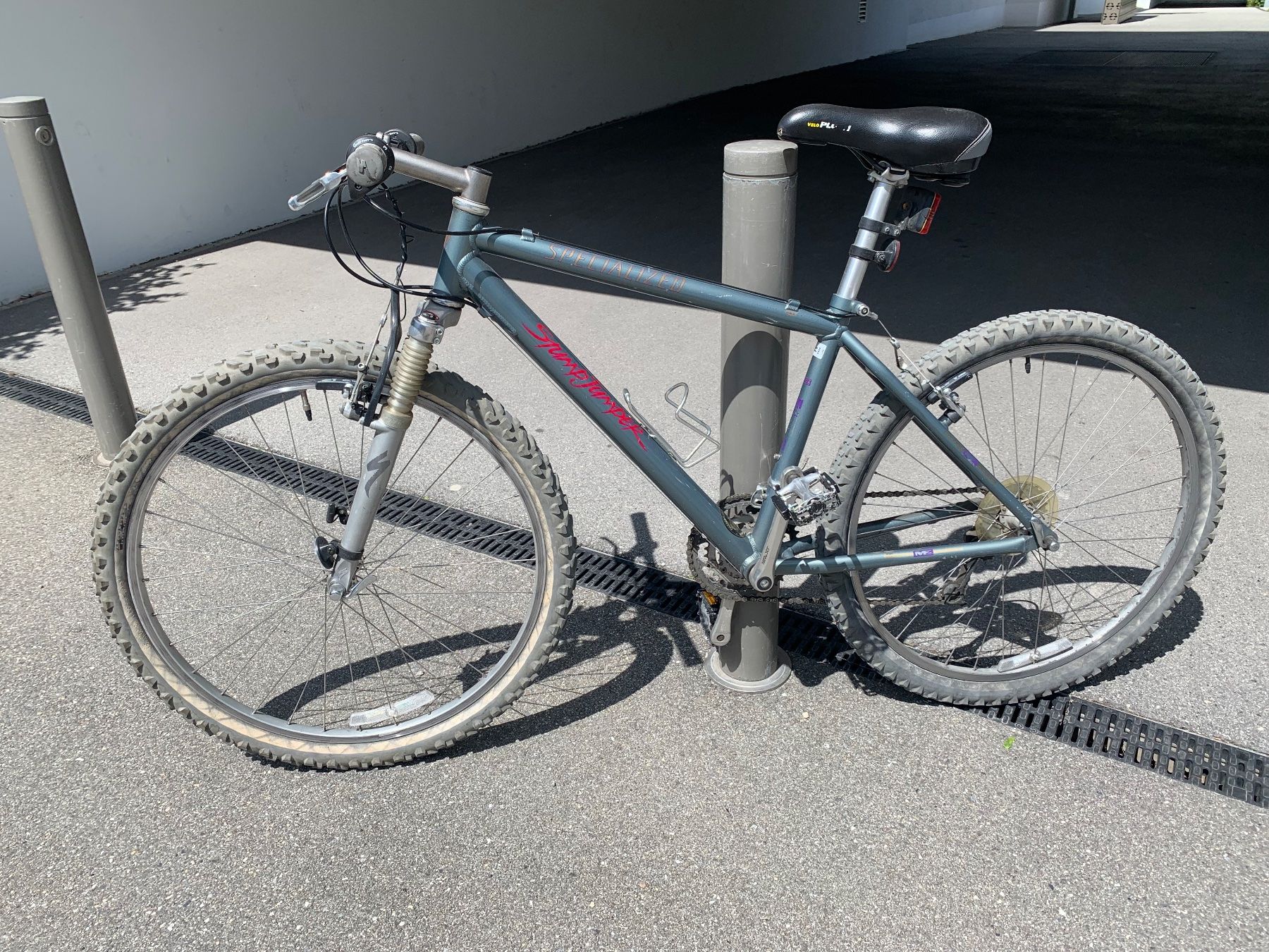 Specialized Velos: Specialized Stumpjumper – Gebraucht aus Chur von