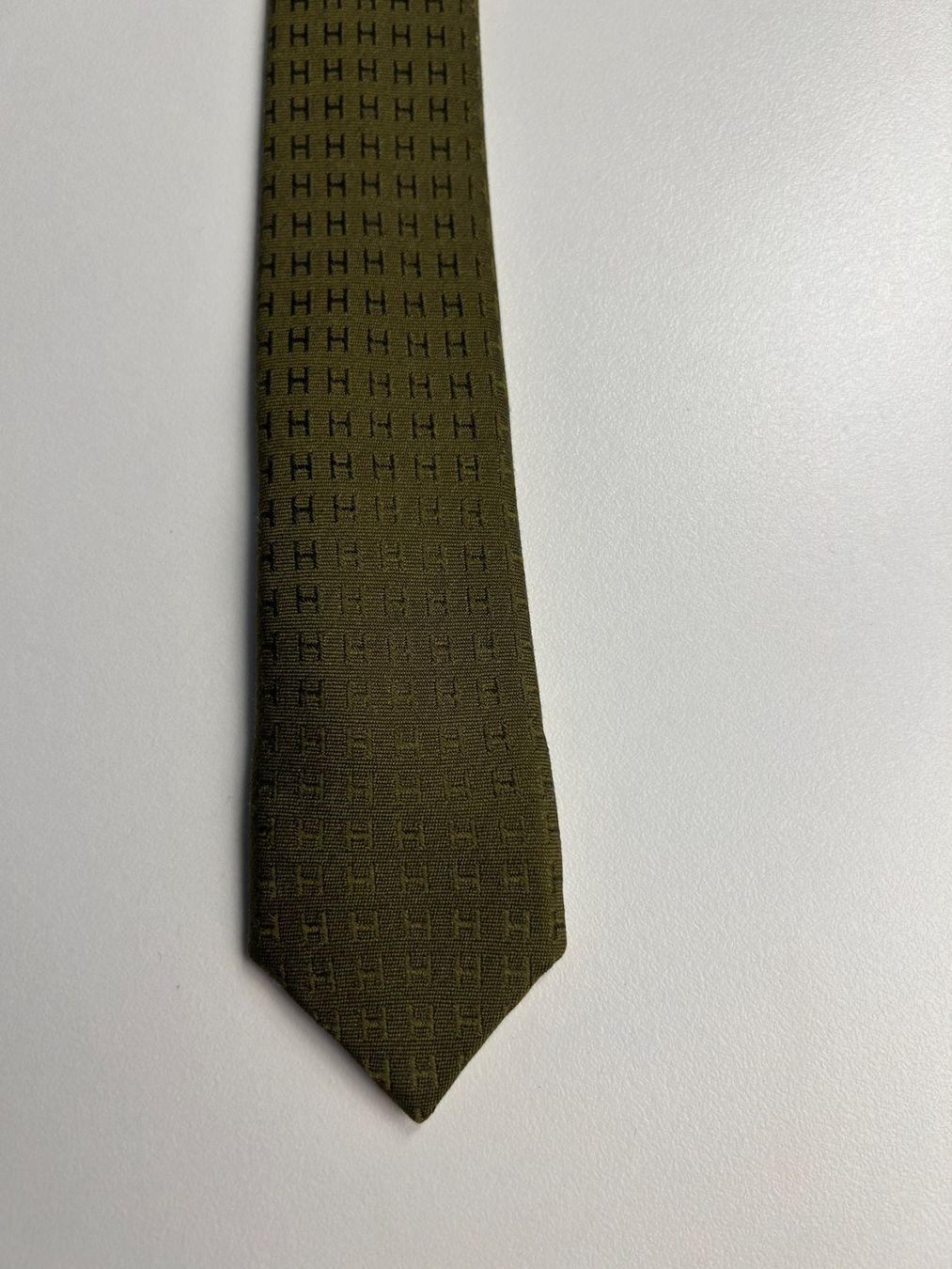 Hermès Krawatten: Hermès Façonée H-Monogram Krawatte – Neu (gemäss Beschreibung) aus Bern von kurtikobolt74 3