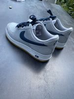 Nike Air Force 1 fast wie Neu