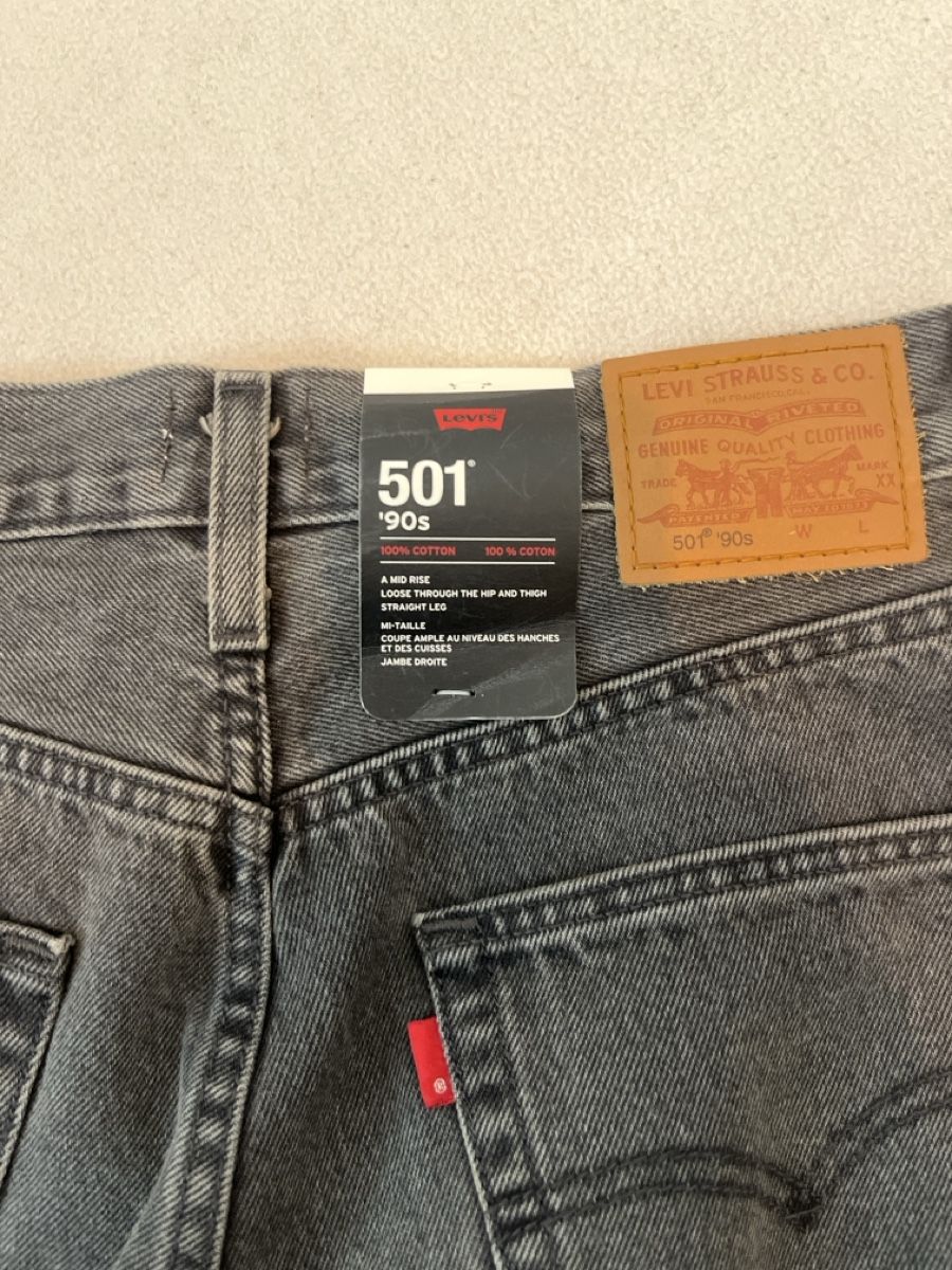 Levi's Jeans: Levis 501 '90s (27x30) - neu! – Nuovo e nell'imballaggio originale da Zürich venduto da valeska14 1