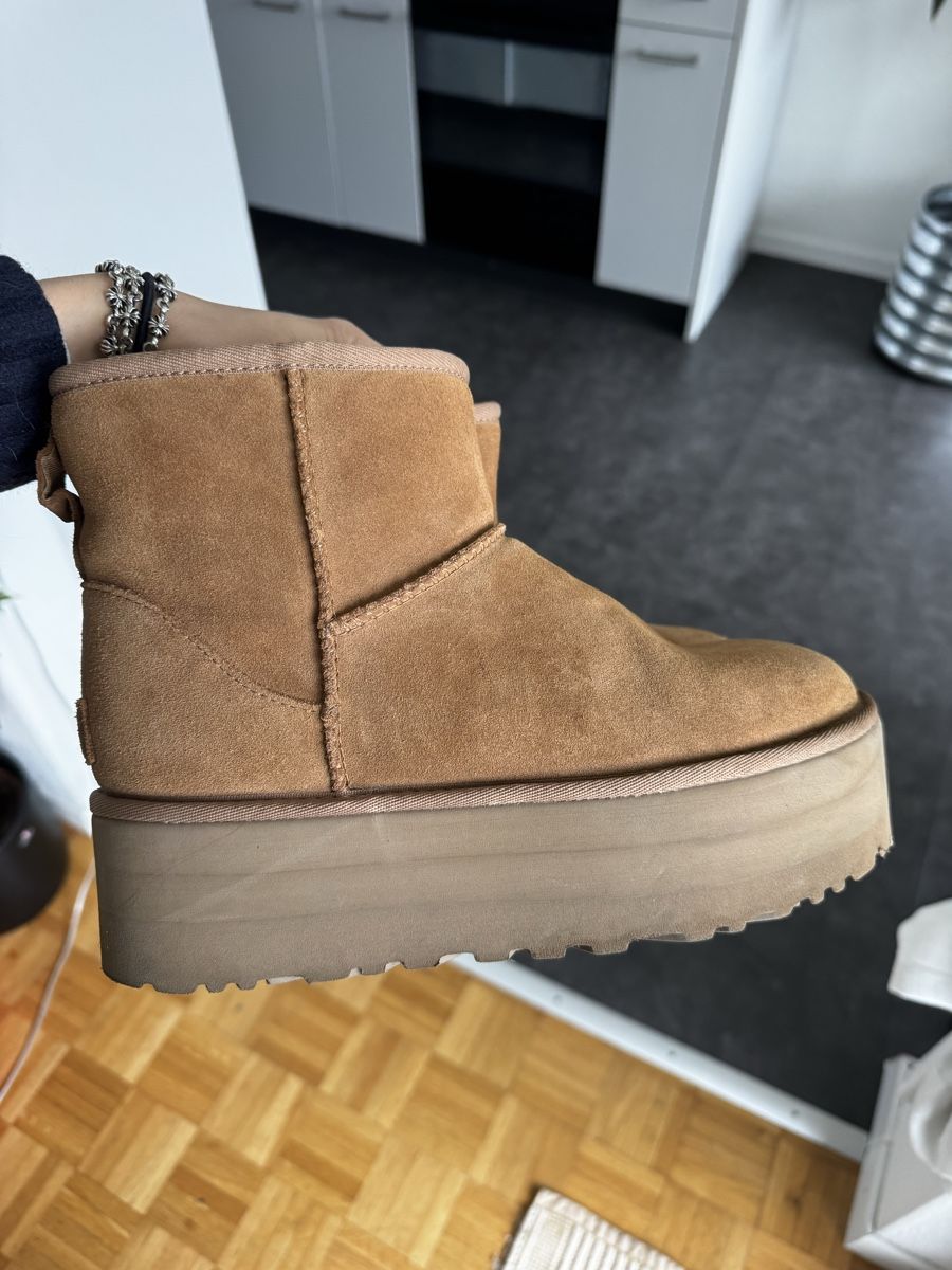 Ugg Scarpe da uomo: Ugg Platform Mini Boots 39 – Nuovo (secondo la descrizione) da Zürich venduto da forestF4iry 3