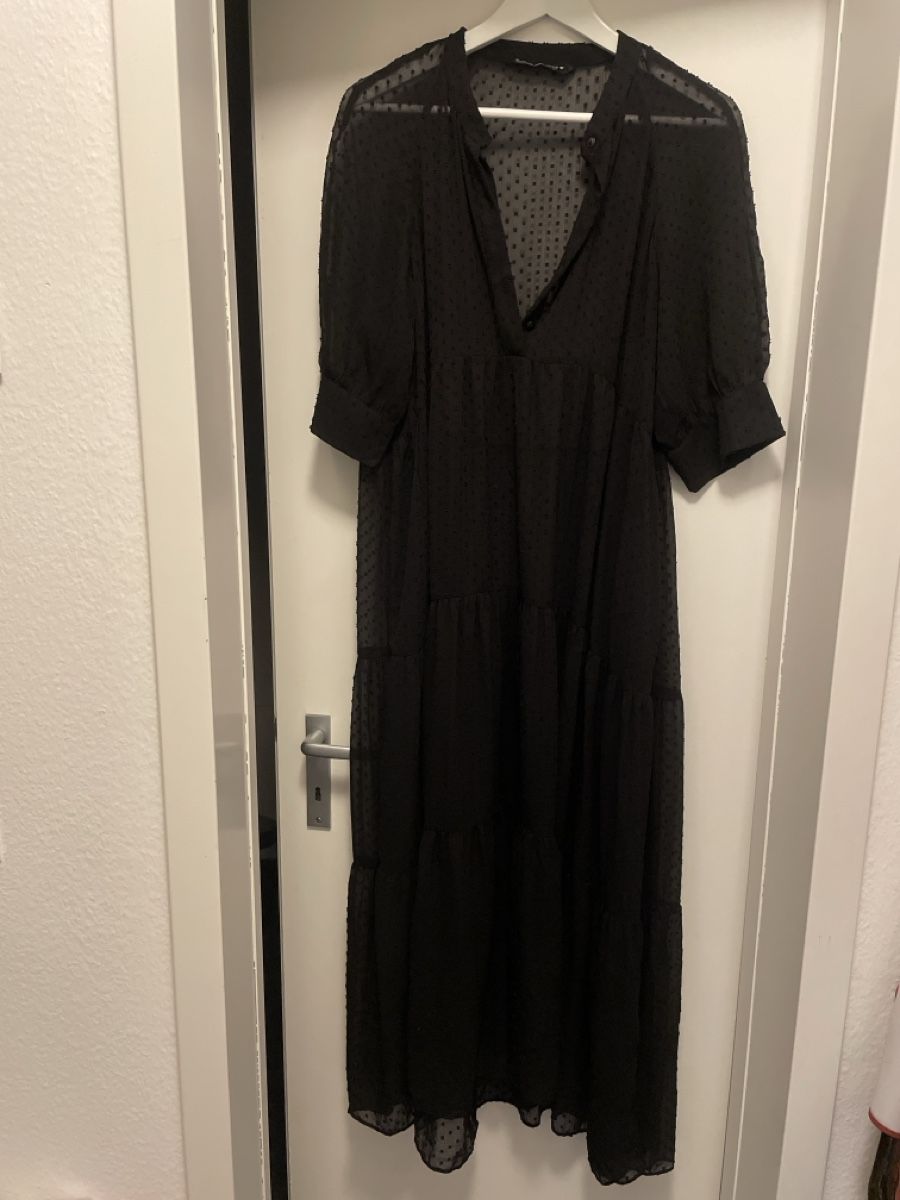 Zara Robes: langes Kleid mit Punkten – D'occasion à Zürich par joa_7xds