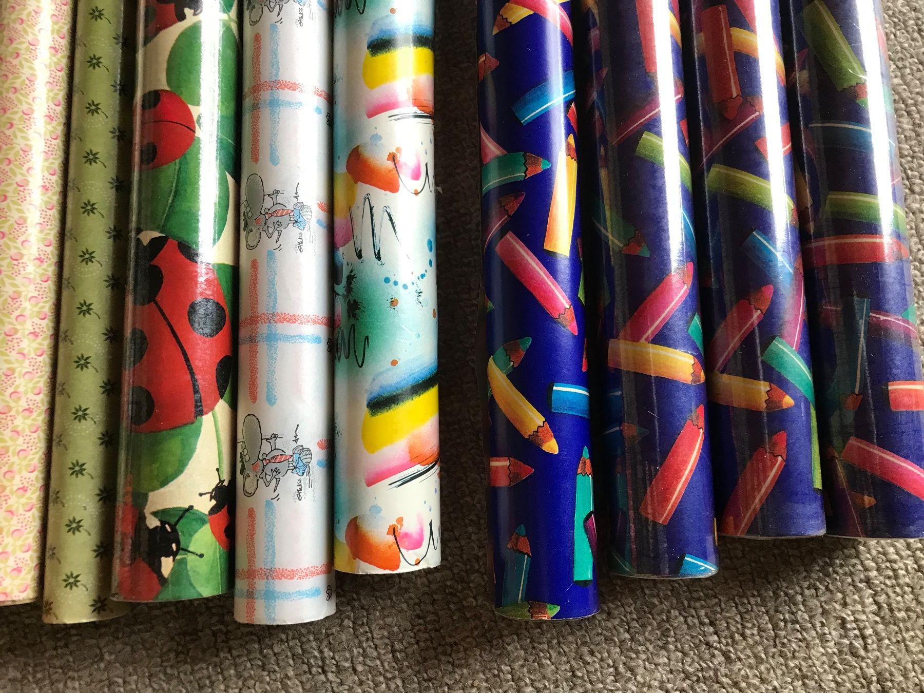 Carta: Papier Papiere Einfasspapier Einschlagpapier 18 Rollen – Nuovo (secondo la descrizione) da Däniken SO venduto da allerlei54 2