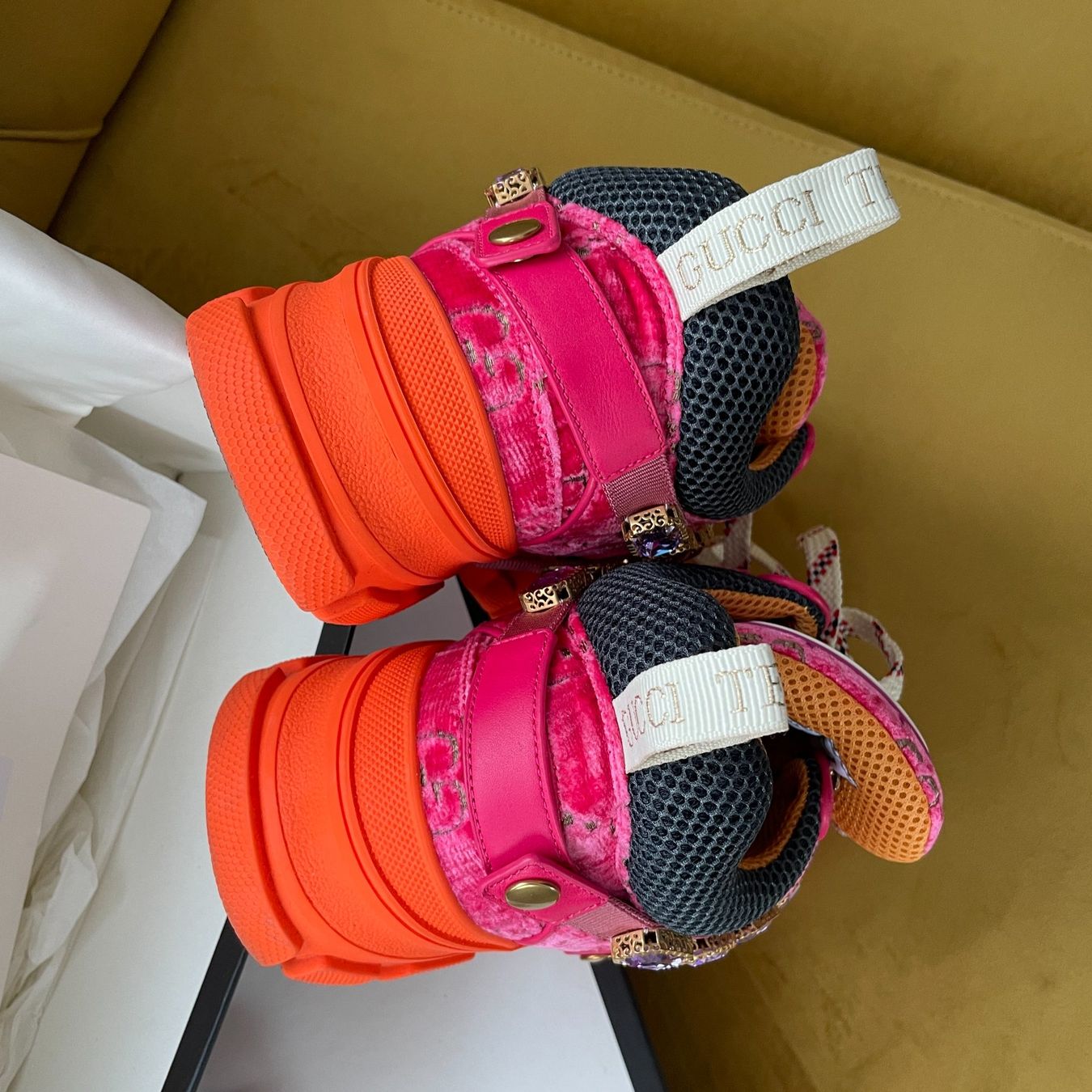 Scarpe da donna: Gucci Flashtrek Crystals 'Pink' – Usato da Dagmersellen venduto da sheli17 6