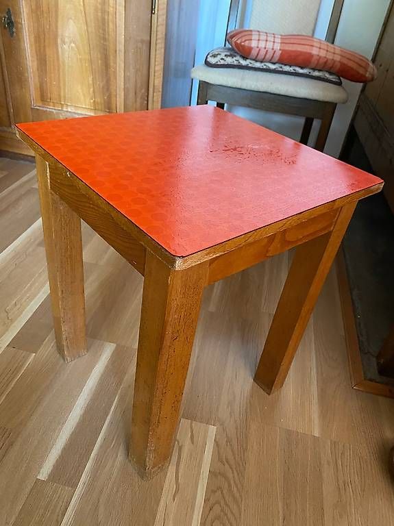 Hocker: Taburettli - Heimatwerk – Gebraucht aus Solothurn von dmo_25