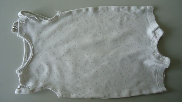 C&A Pigiama & Simili: Baby Strampler 3er Set hellblau/weiss/gelb Gr. 68 – Usato da Ergisch venduto da Haemmerli59 3