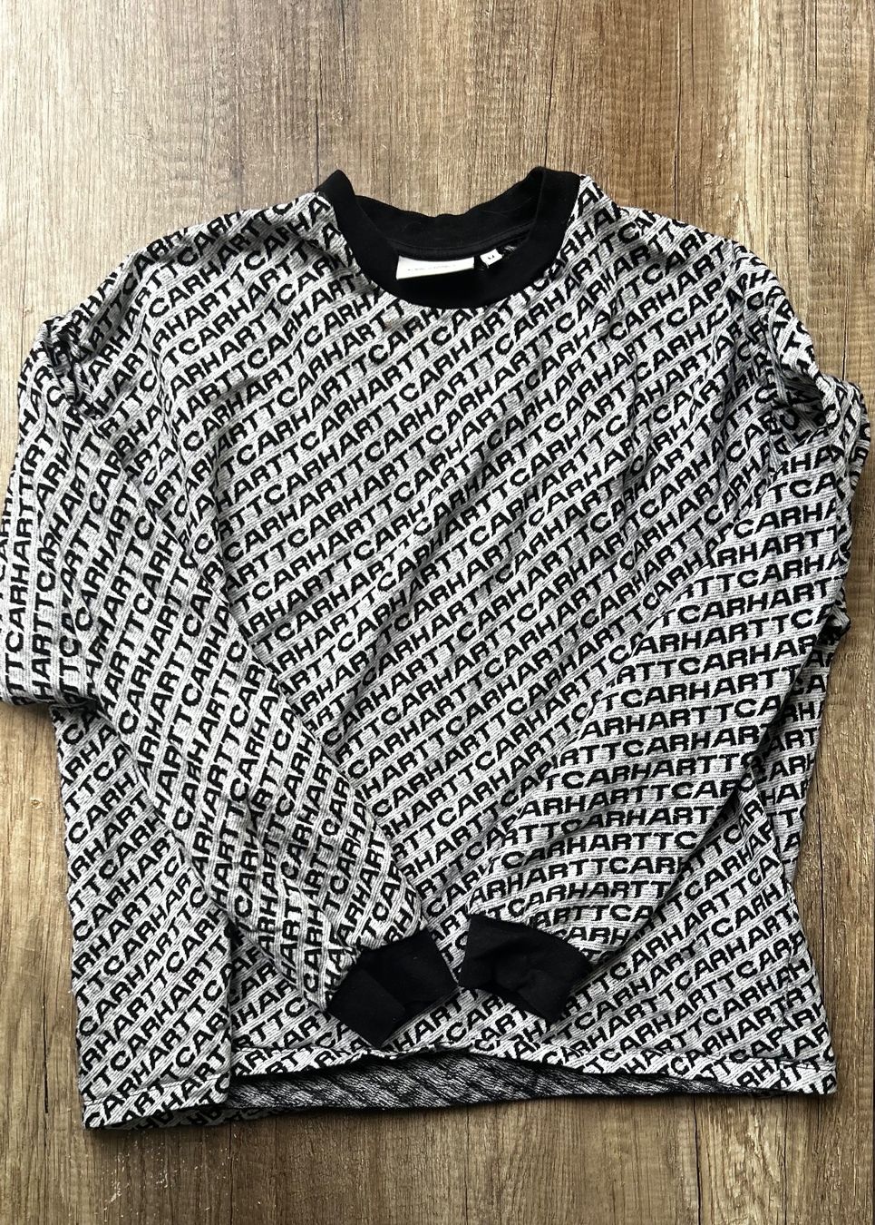 Carhartt T-shirt: Carhartt Longsleeve Grösse M – Usato da Basel venduto da likeitbuyit