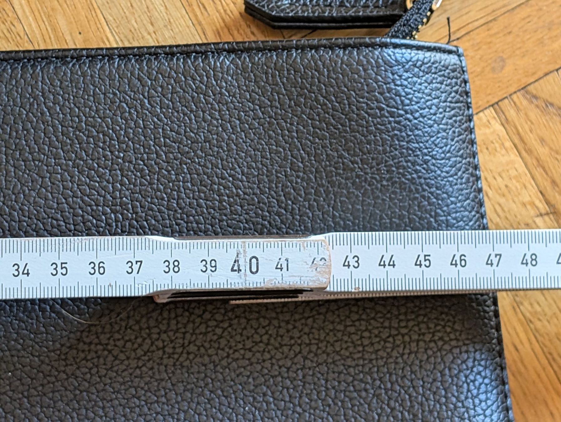 Valentino Taschen für Damen: VALENTINO sac shopper noir – Gebraucht aus Cheseaux-Lausanne von loscaptos 2