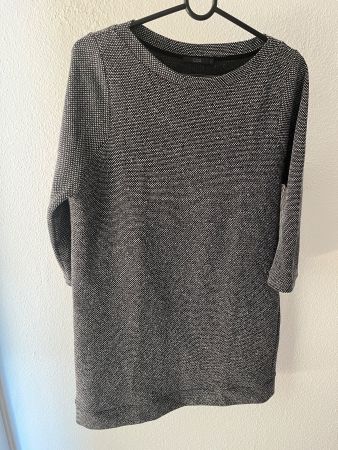 Strickkleid COS, Gr. S neuwertig schwarz weiss