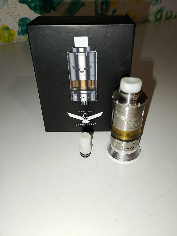 Altri Prodotti per fumatori: Vapor Giant m5s – Usato da Gordola venduto da Fausto85