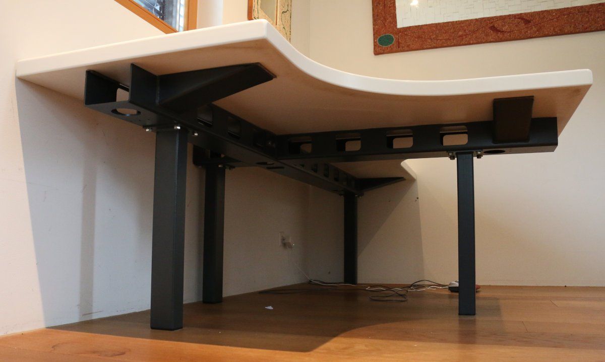 Tavoli: Massgefertigten Designer-Büro-/Labortisch – Usato da Balgach venduto da feuerundflamme 1