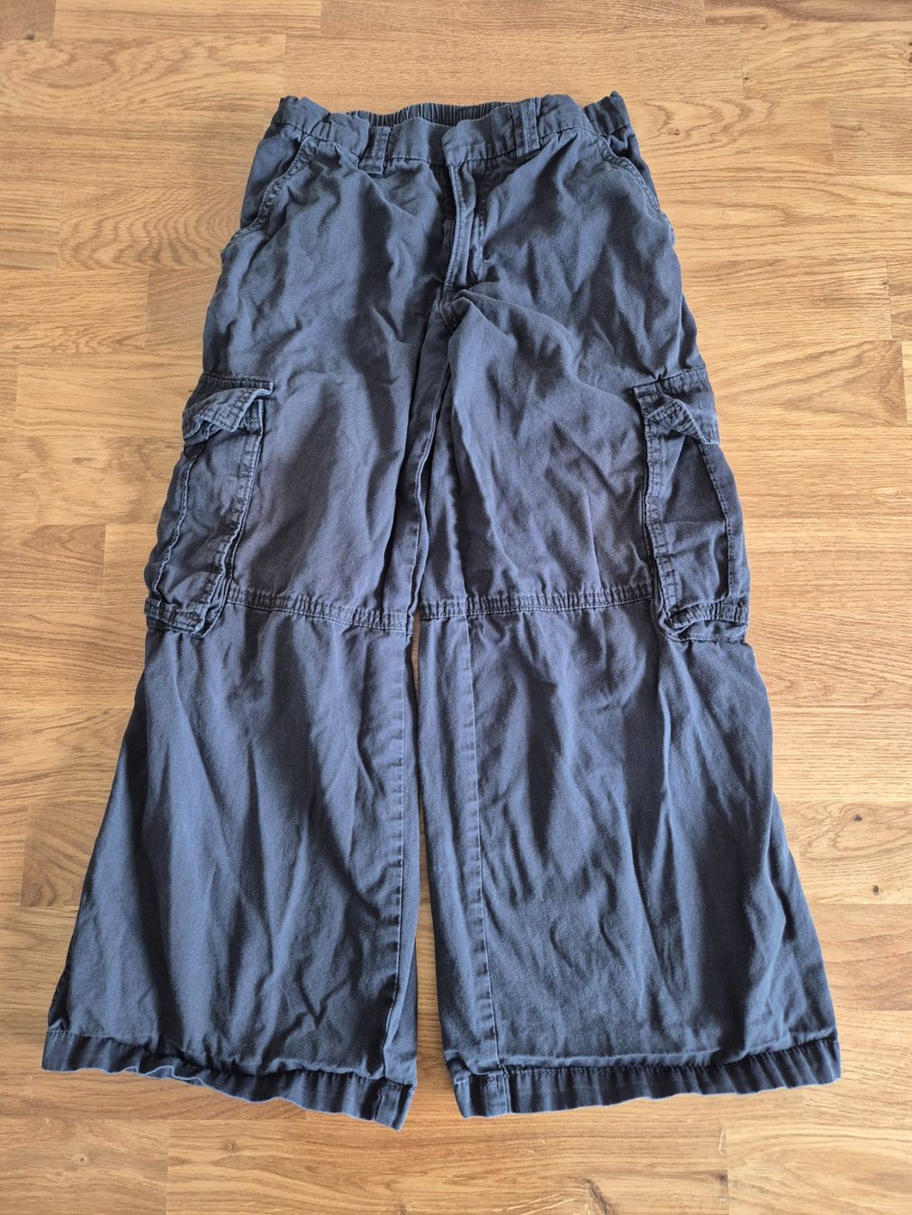 H&M Pantaloni: Hosen - Baggy Gr. 134 – Usato da Witterswil venduto da stritzi03 3