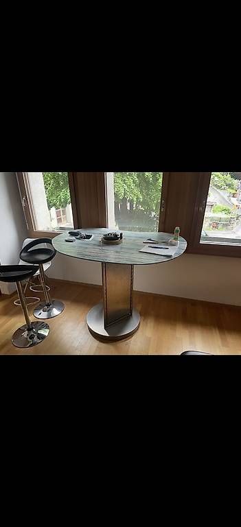 Tables: Bar Tisch zu verkaufen  – D'occasion à Scharans par pandezu