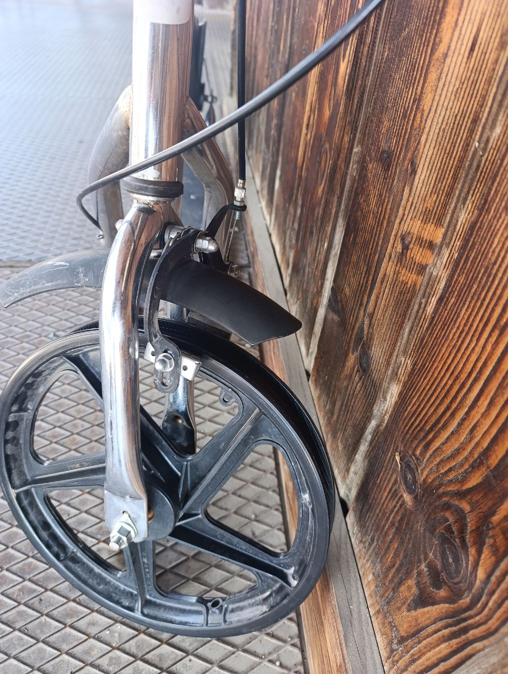 Kickboard: Trotti Scooter Kickboard Roller 16" – Défectueux à Romanshorn par dav_h2lv 1