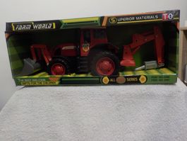 Roter Farm World Arbits Traktor mit zubehör