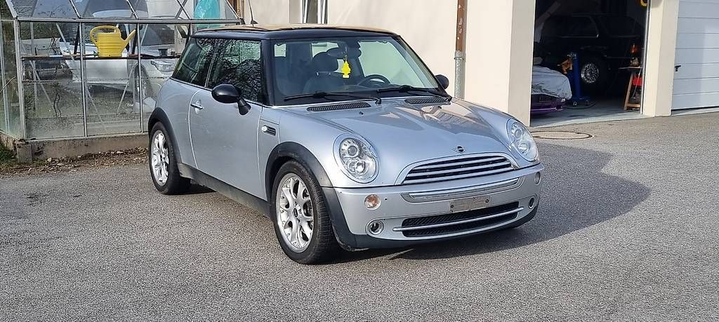 Autos: Mini Cooper R50 – Gebraucht aus Ursy von iva_xgq7
