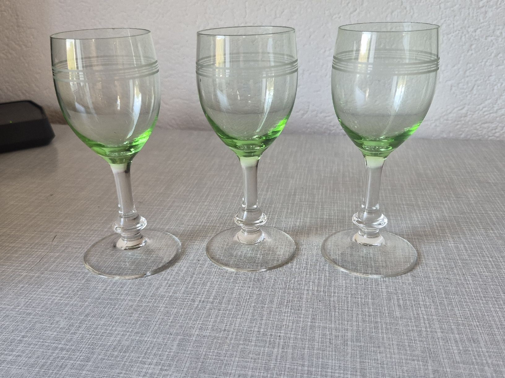 Gläser: 3 antike Weingläser grün Glas  – Gebraucht aus Frauenfeld von mel_2gqy 5