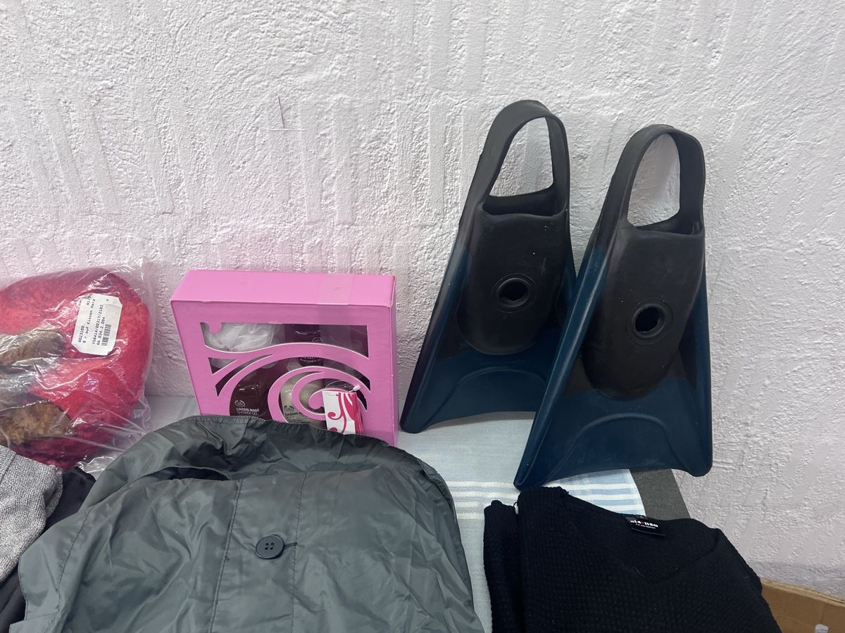 Kleiderpakete: Kleiderpaket (88) – Gebraucht aus Glattfelden von bro_f2vv 2