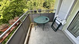 Gartentisch Ø90 cm mit 3 Stühlen. Lieferung Aufpreis möglich
