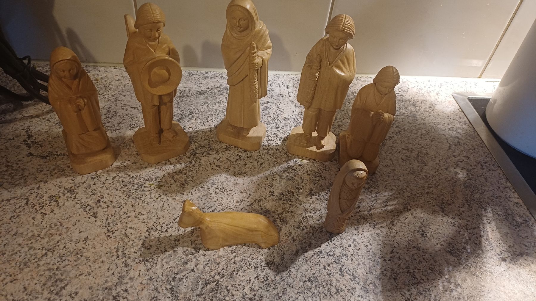 Figurines: Schöne Krippenfiguren aus Holz  – D'occasion à Flawil par Naphtali 6