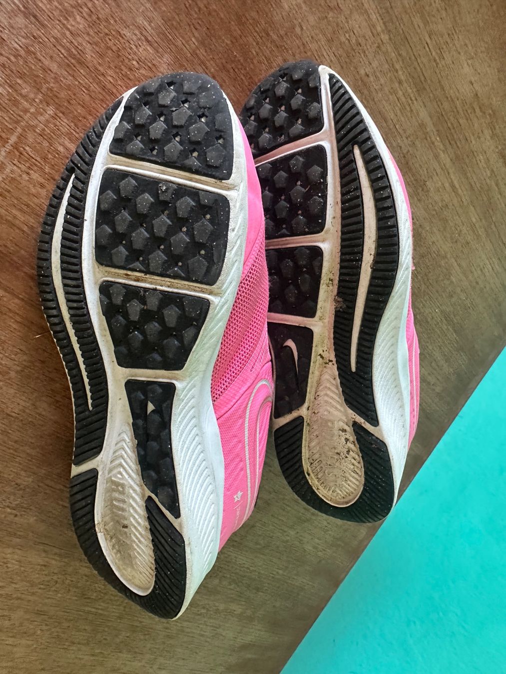 Nike Scarpe per ragazzi: Nike Mädchen Turnschuhe pink Gr. 33 – Usato da bern venduto da Bicicletas-80s-90s 7