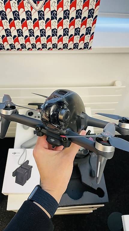 Telecomando: DJI FPV COMBO + Fly more kit + Motion Controller – Usato da Kloten venduto da jasonjason1206 4