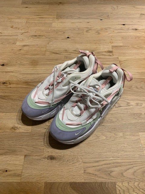 Nike Damenschuhe: Nike Air Max Furyosa – Gebraucht aus Dietlikon von gormiti10