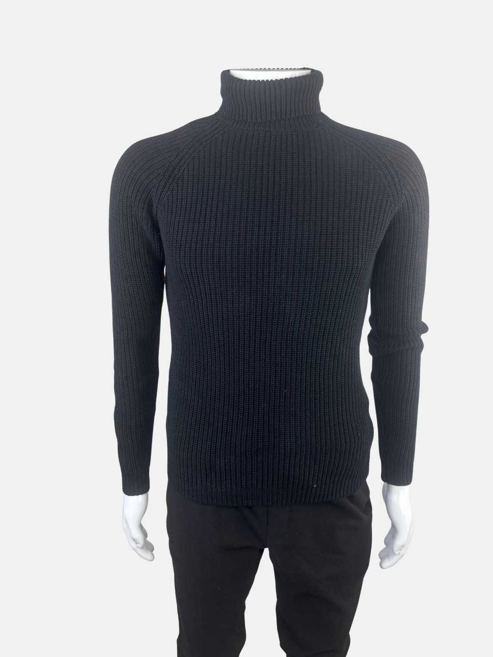 Zara Pullover & Sweatshirts: ZARA Rollkragen Pullover Grösse M MYSECONDHAND – Neu (gemäss Beschreibung) aus Bülach von secondo. 1