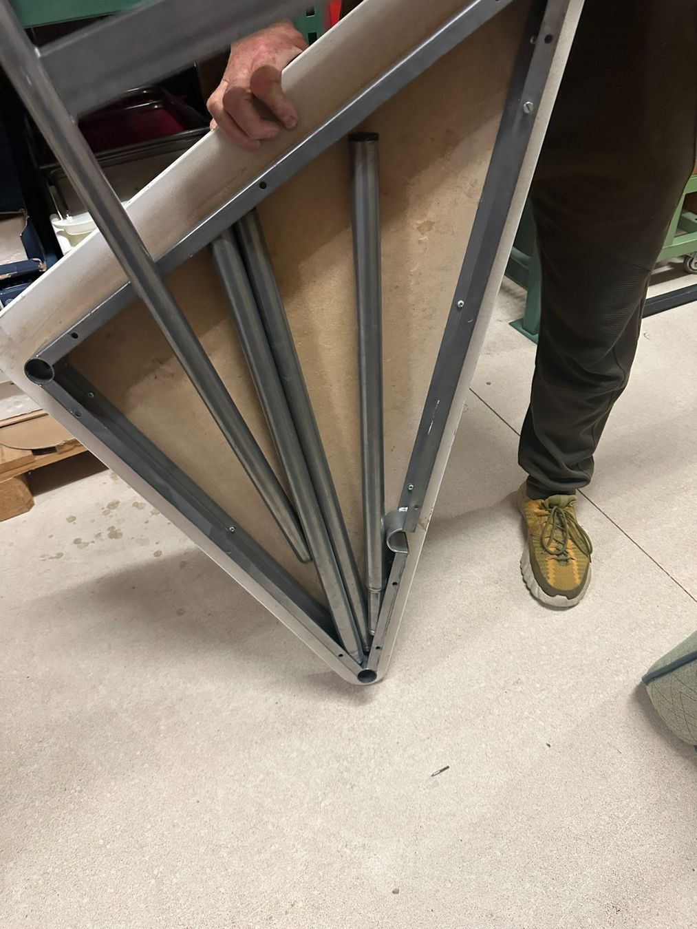 Ikea Tavoli: Beistelltisch – Usato da Lyssach venduto da Zsag 1