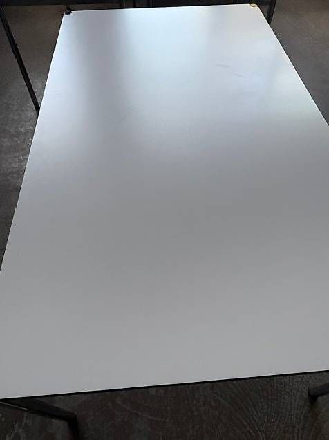 USM Tavoli: USM Haller Tisch, 175x100, gebraucht – Usato da Lenzburg venduto da Buerokonz 1