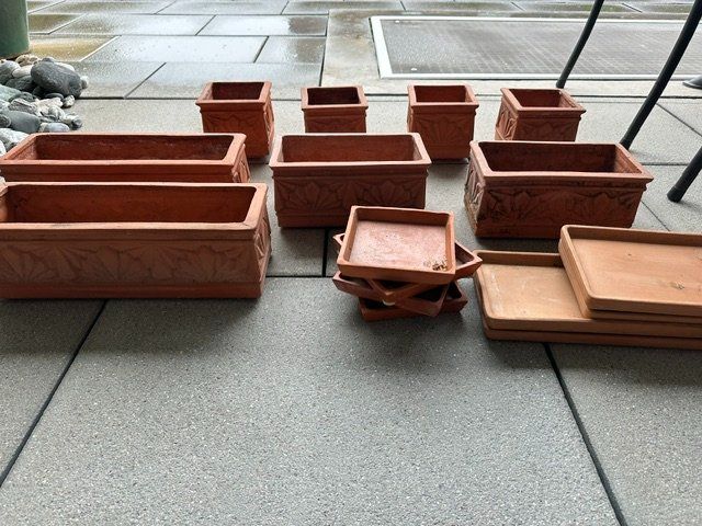 Blumentöpfe: Hübsche Blumenkistli aus Ton – Gebraucht aus Pfäffikon zh von sambalina
