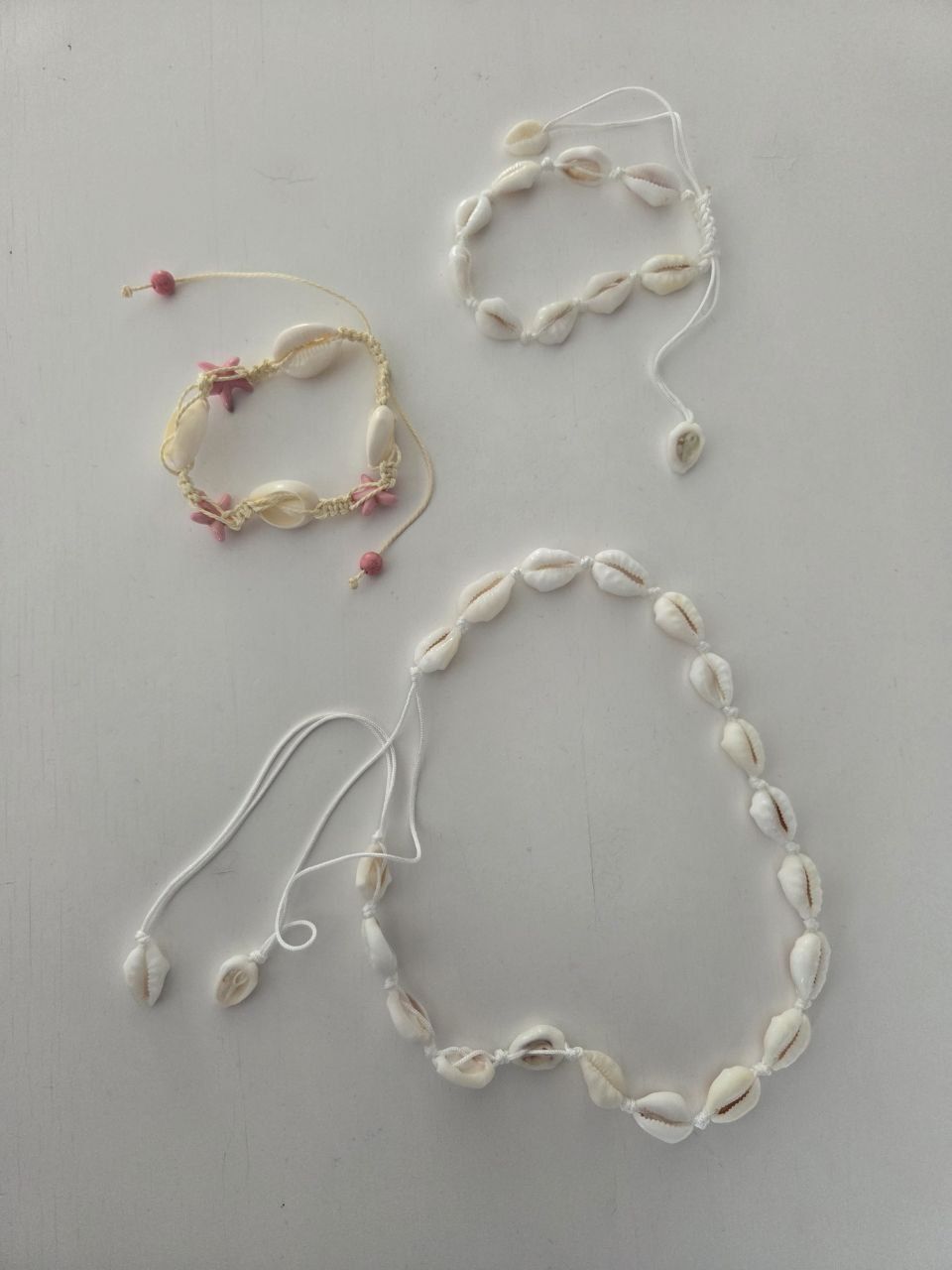Catenine: Muschel Schmuck Set, Kette und Armbänder – Nuovo (secondo la descrizione) da Bülach venduto da DontPushTheButton