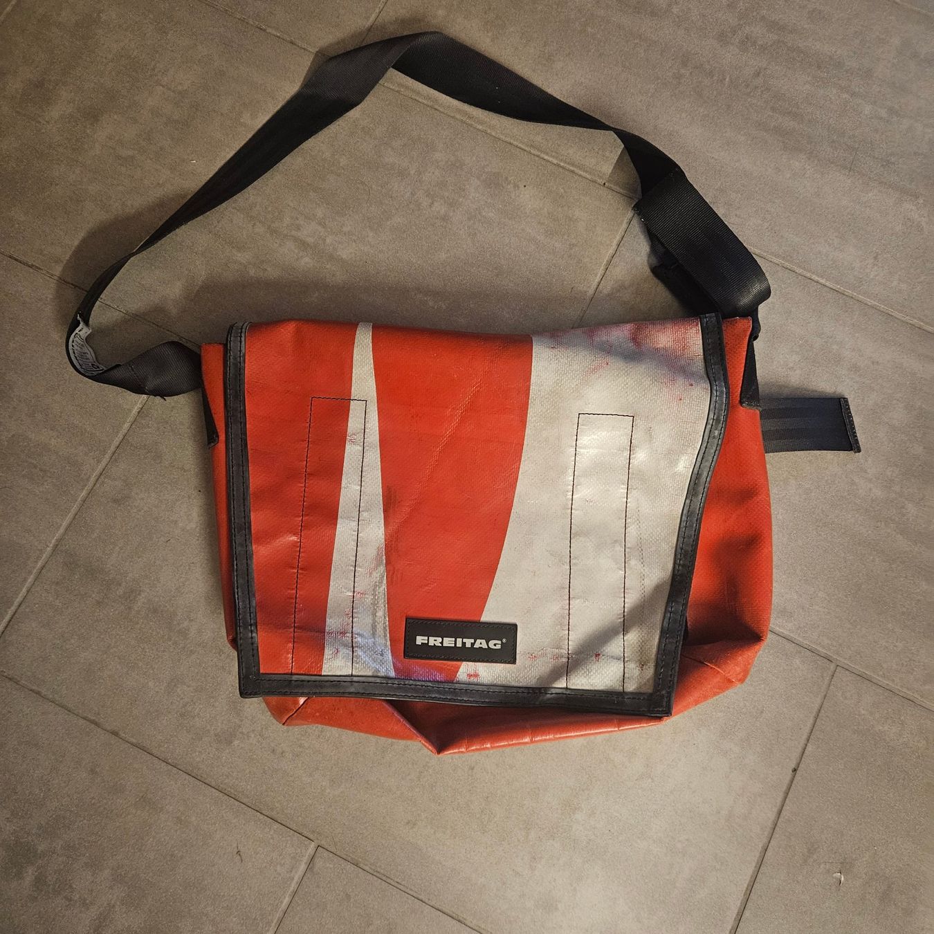 Freitag Altro in  Abbigliamento & Accessori: Freitagtasche Dragnet – Usato da Belp venduto da Stuwi1