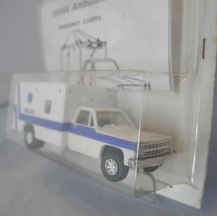 Trident 1/87 Kit Métal H100 Jumbo Cheetah Rapid Intervention Vehicule 4x4