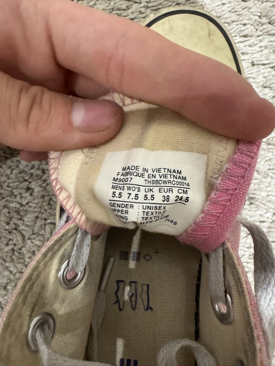 Converse Scarpe da uomo: Pink Converse All Star Schuh – Usato da Volketswil venduto da Jan.17 4