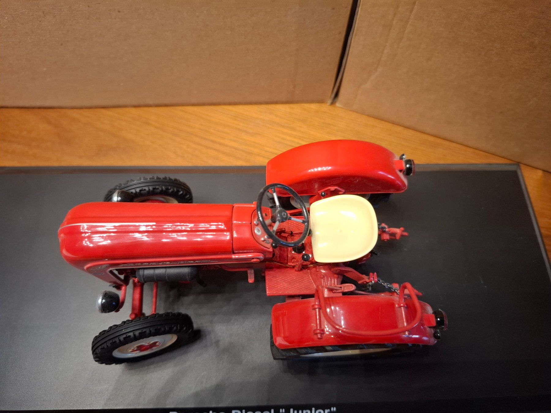 Porsche Modellini d'auto: Modell Traktor Porsche-Diesel Junior – Usato da Obernau venduto da Schmidip 2