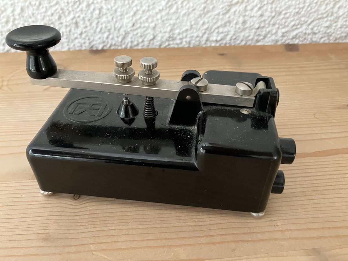 Radiocomunicazione: Morsegerät HK  Straight Key.  – Usato da Horgen venduto da Grizzly83