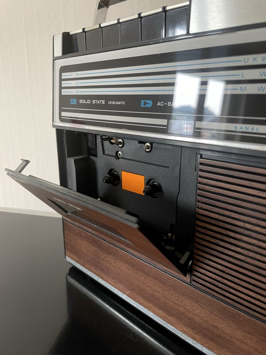 Hitachi Radios: Hitachi Radio-Kassettenrecorder – D'occasion à Olten par jebemm 5