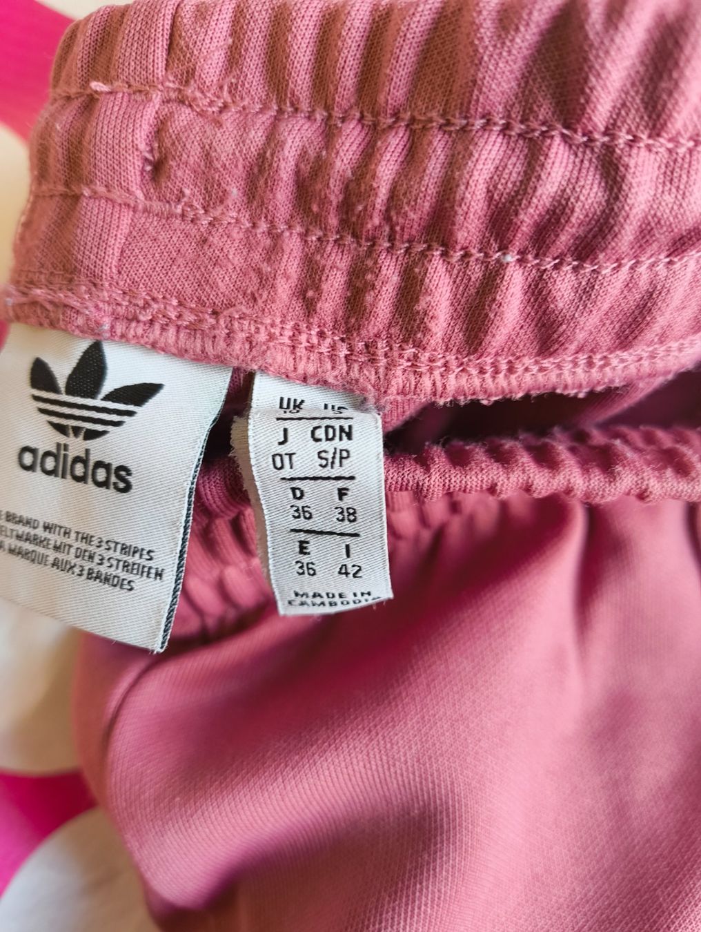 Adidas Completi & Tailleur: Original Adidas Trainingsanzug Altrosa – Usato da Uitikon Waldegg venduto da PJLS1 3