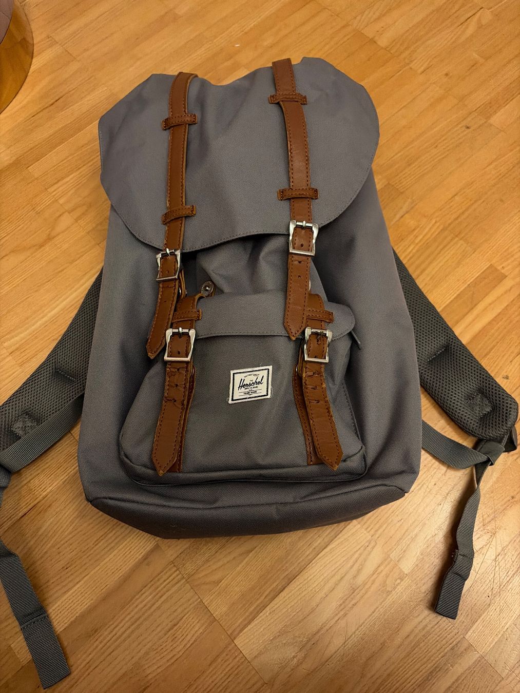 Herschel Zaini: Herschel Rucksack – Usato da Männedorf venduto da ali_5krk