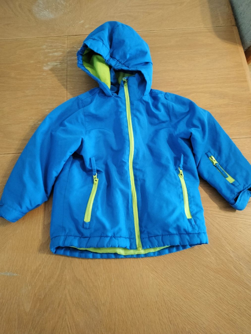 Vestes & Manteaux: Wintermantel GR.98/104 – D'occasion à Oftringen par sweden03