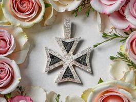 Malteserkreuz Diamant - Anhänger, ca. 0.45 ct