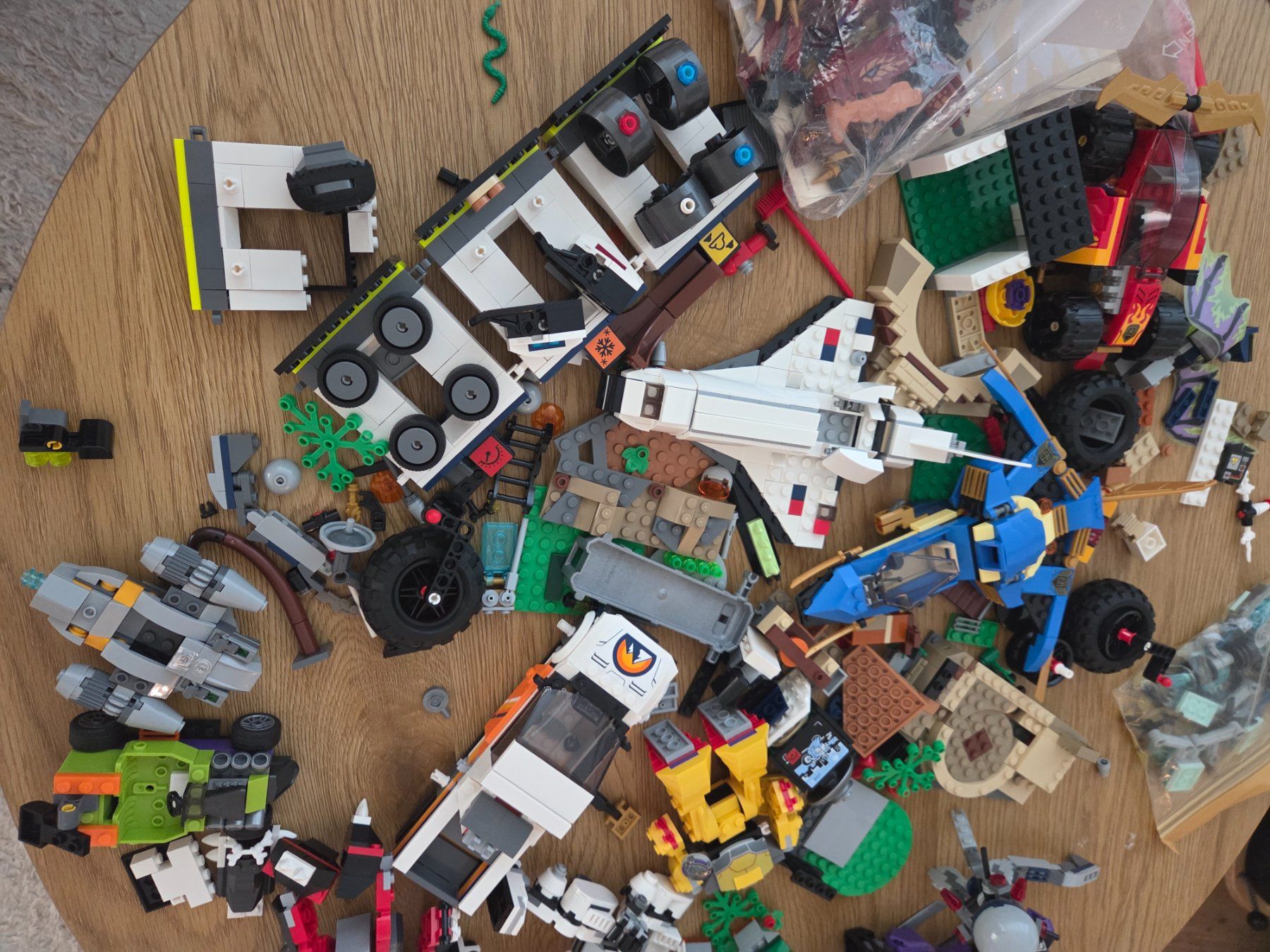 Lego Jeux de construction: Lot lego 2kg – D'occasion à Founex par jen_hb65 2