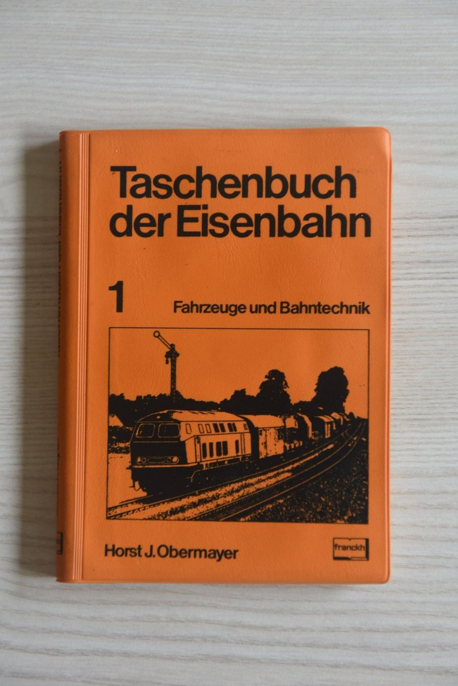 Bücher: Taschenbuch der Eisenbahn – Gebraucht aus Fribourg von Ratelbus