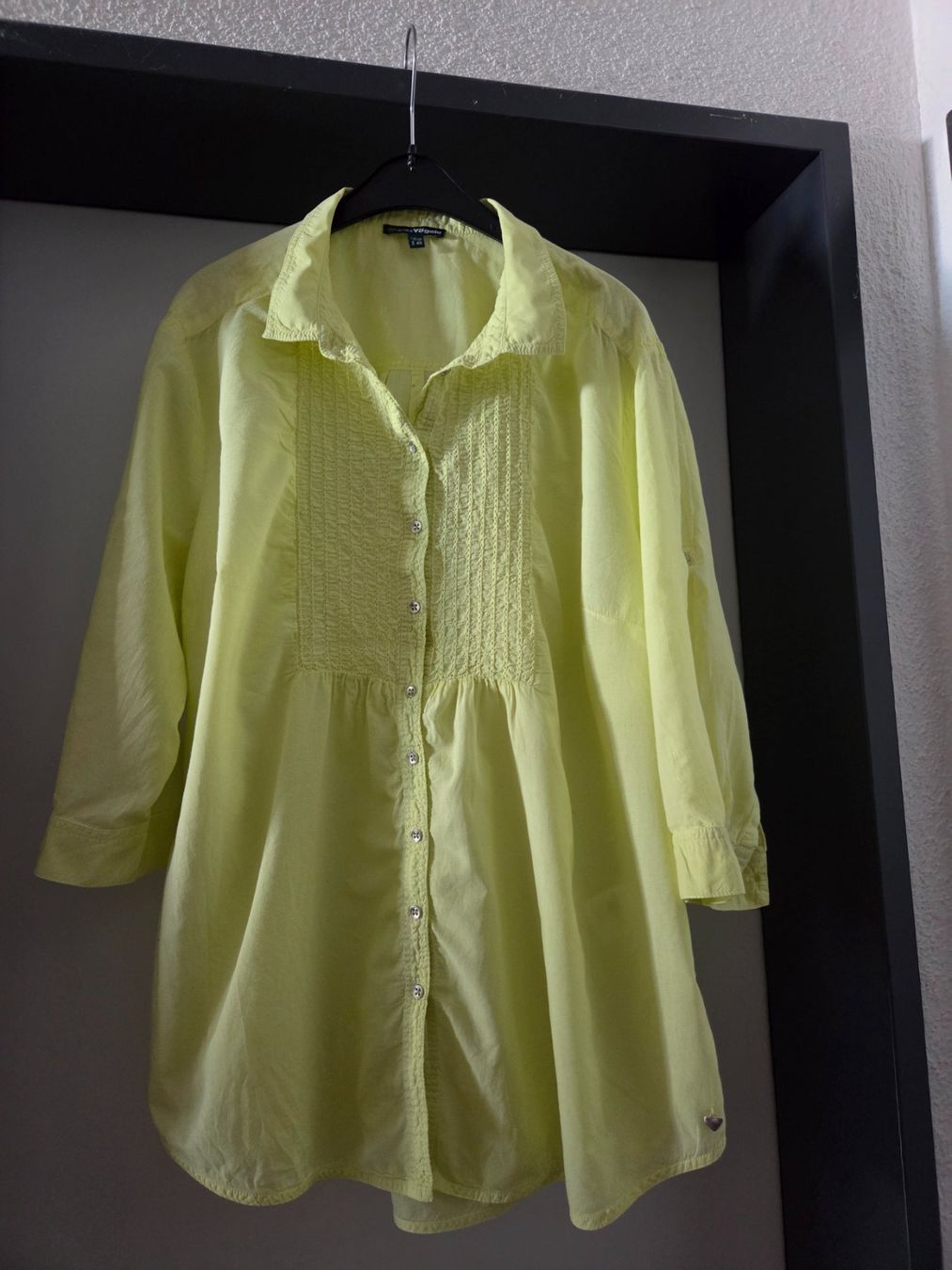 Blusen: Neu Bluse Lime Gr.48 – Gebraucht aus Uznach von Laeuffer