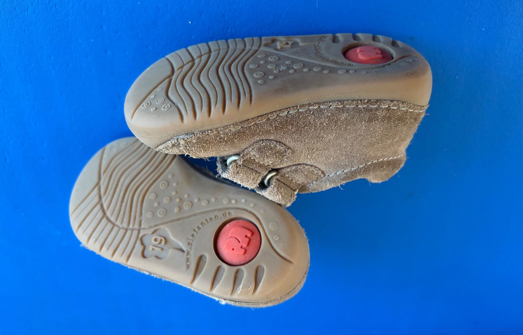 Elefanten Schuhe für Jungen: Elefanten, Grösse 19 – Gebraucht aus Triboltingen von zimtsterndli5 1