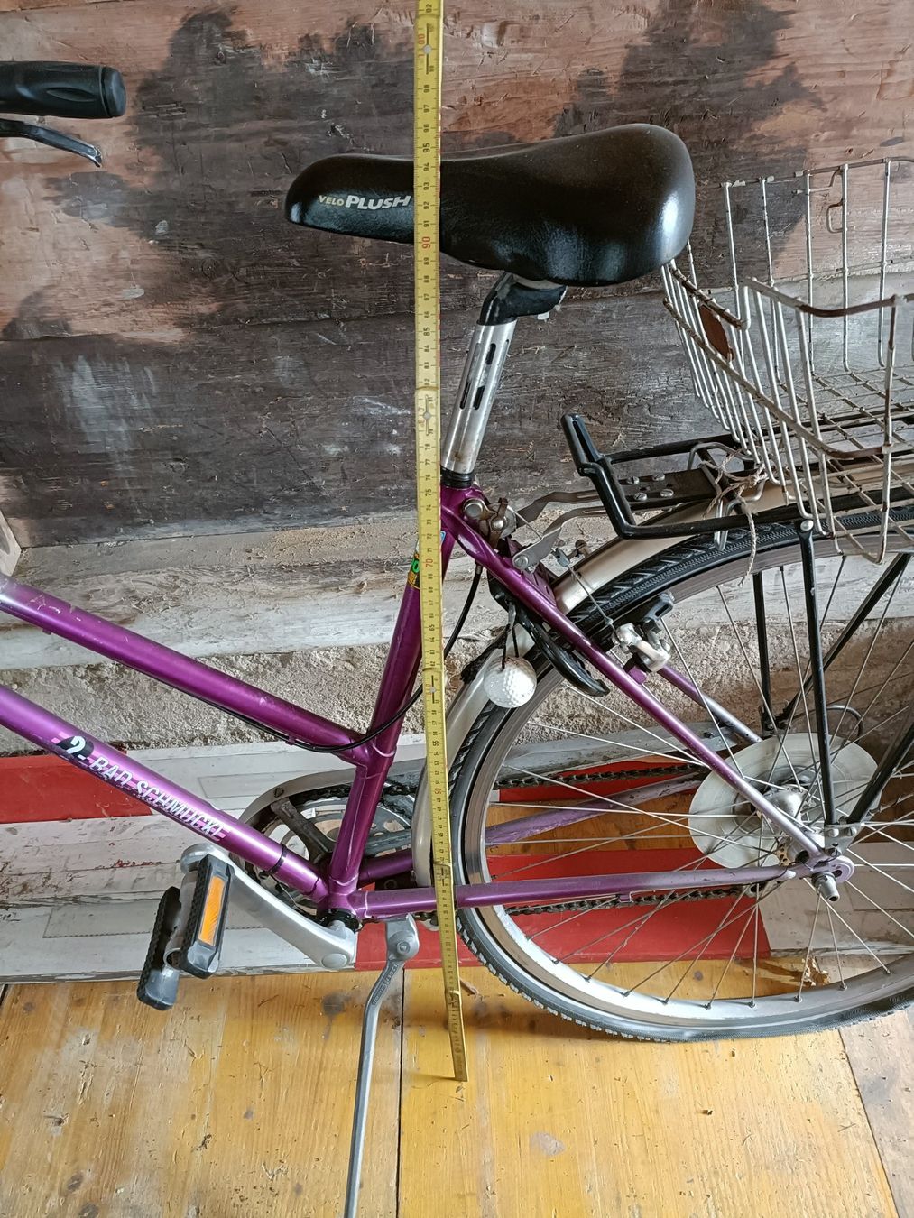 Tour de Suisse Vélos: Gut erhaltenes Damenfahrrad – D'occasion à Romanshorn par Flohmarkt_Romanshorn 1
