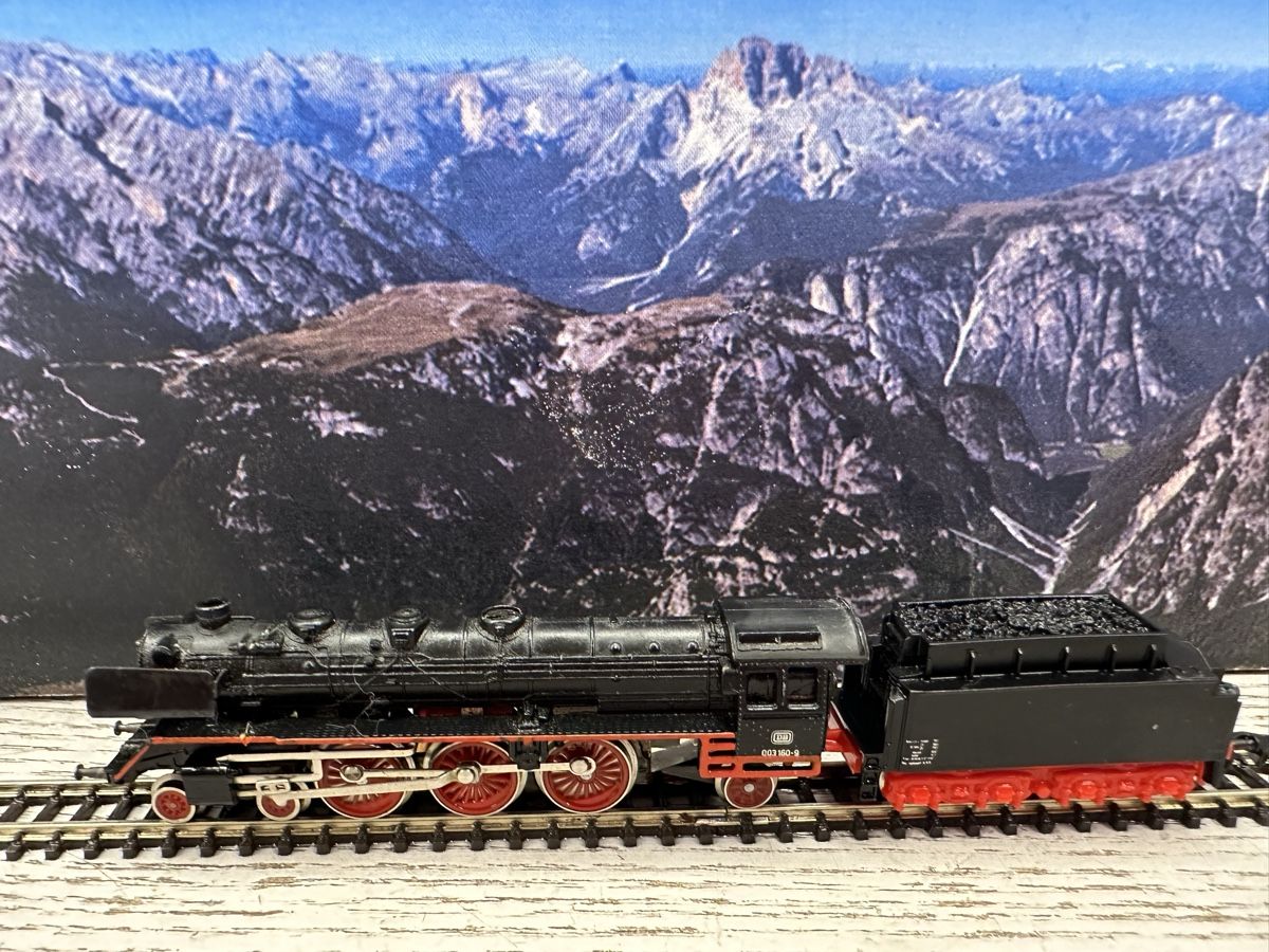 Märklin Modellini di ferrovie: Märklin 8885 DB BR 003 – Usato da Lupsingen venduto da New-Haven 1