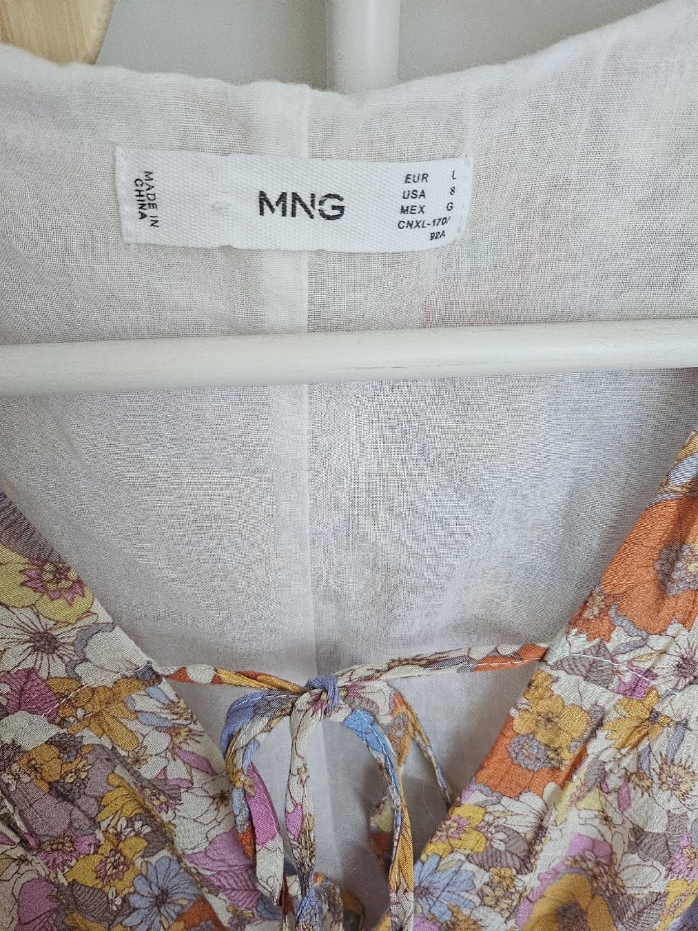 Mango Kleider: Mango Blumenkleid gr.L – Gebraucht aus Allschwil von na.wi.90 3