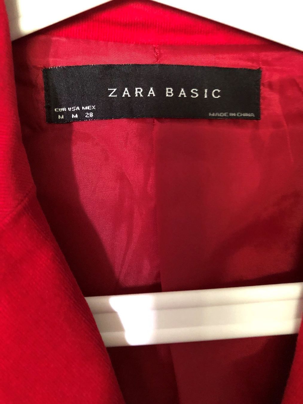 Zara Giacche: ZARA Basic Rot grösse M – Nuovo (secondo la descrizione) da Adliswil venduto da Jessik0 1